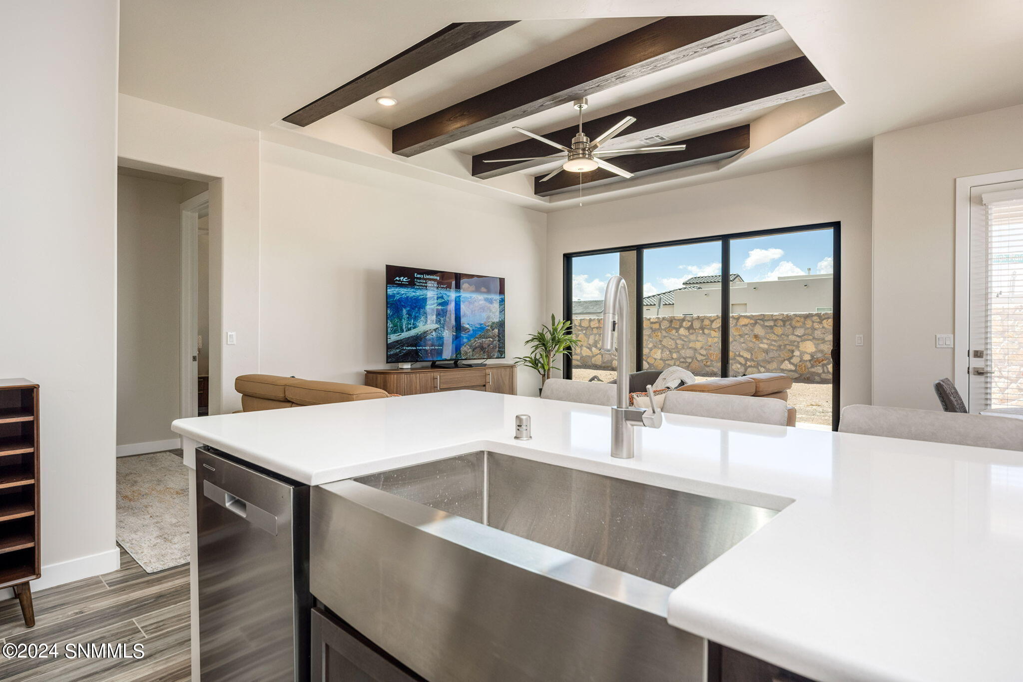 Las Cruces, New Mexico 88012, United States, 4 Bedrooms Bedrooms, ,2 BathroomsBathrooms,Residential,Pending,47768