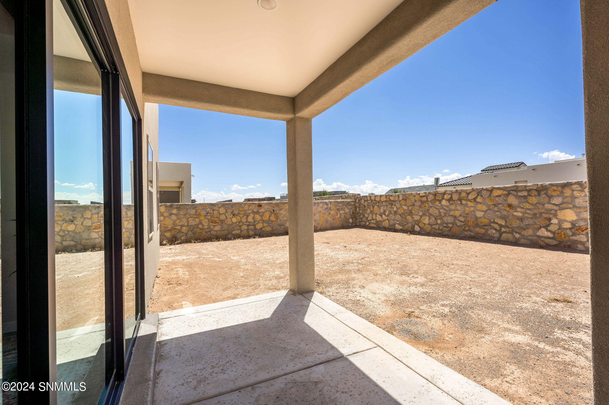 Las Cruces, New Mexico 88012, United States, 4 Bedrooms Bedrooms, ,2 BathroomsBathrooms,Residential,Pending,47768