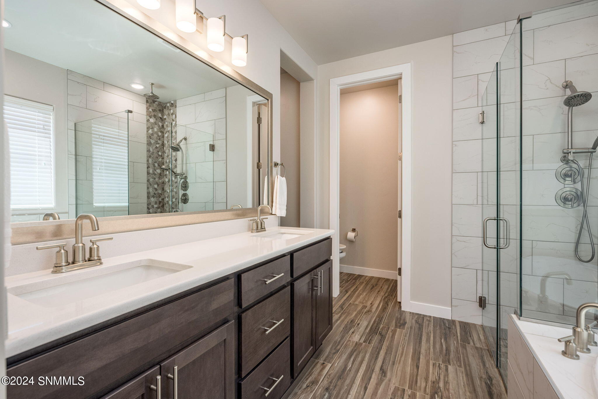 Las Cruces, New Mexico 88012, United States, 4 Bedrooms Bedrooms, ,2 BathroomsBathrooms,Residential,Pending,47768