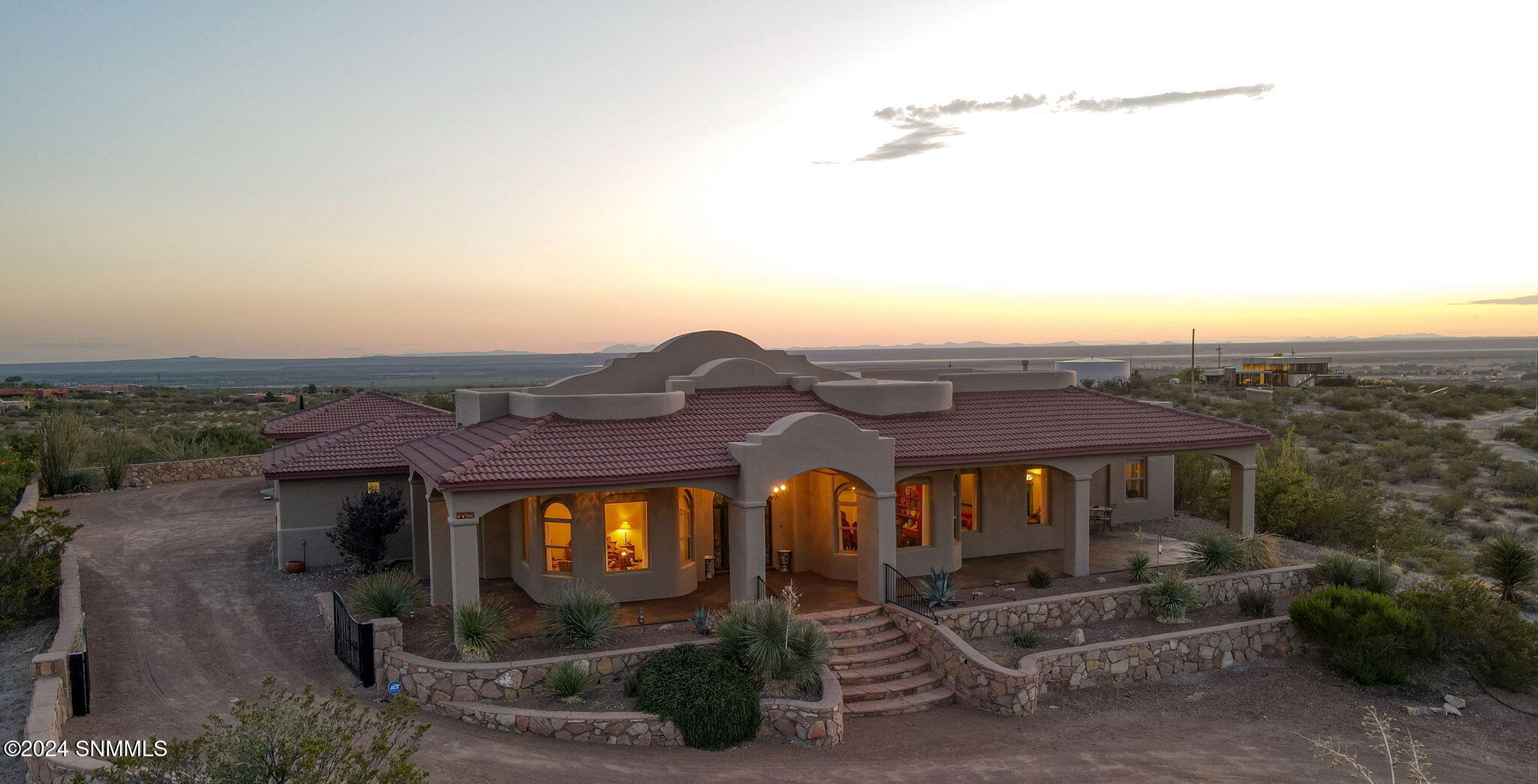 5578 Camino Escondida, Las Cruces, New Mexico image 3