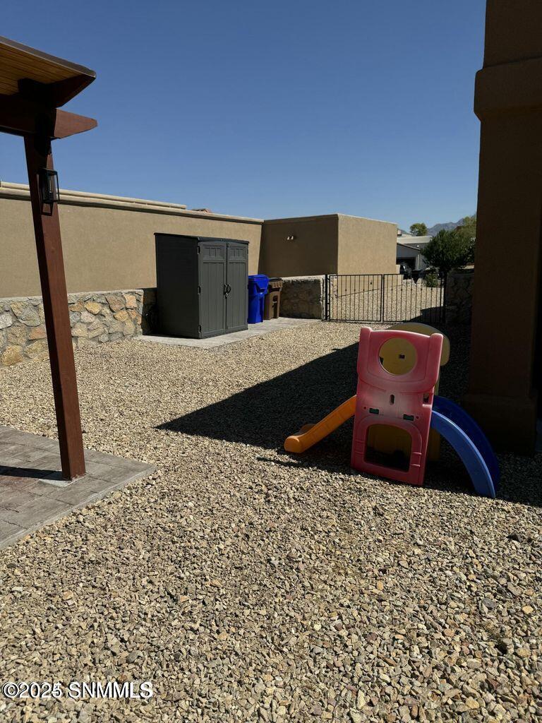 Las Cruces, New Mexico 88011, United States, 3 Bedrooms Bedrooms, ,2 BathroomsBathrooms,Residential,Active,152983