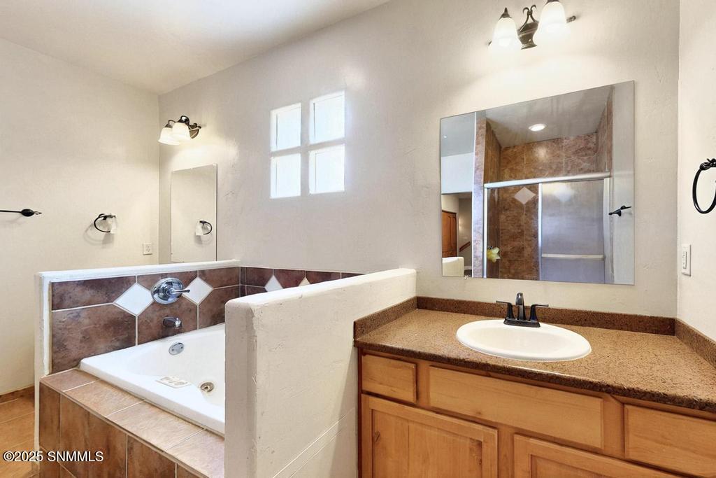 272 Wall Avenue, Las Cruces, New York image 38