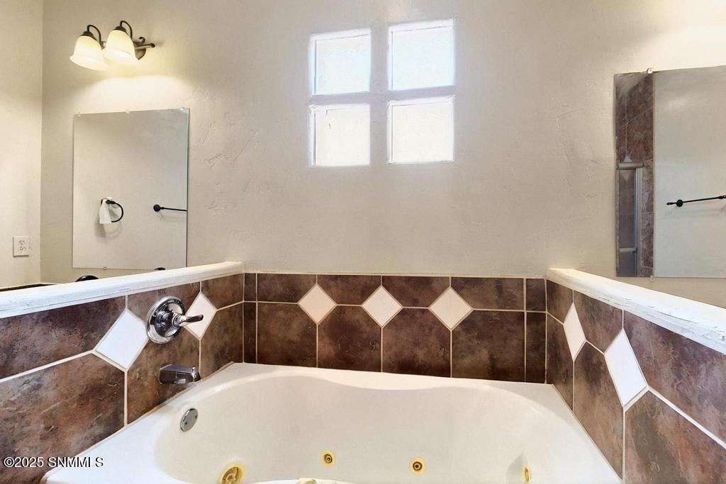 272 Wall Avenue, Las Cruces, New York image 39