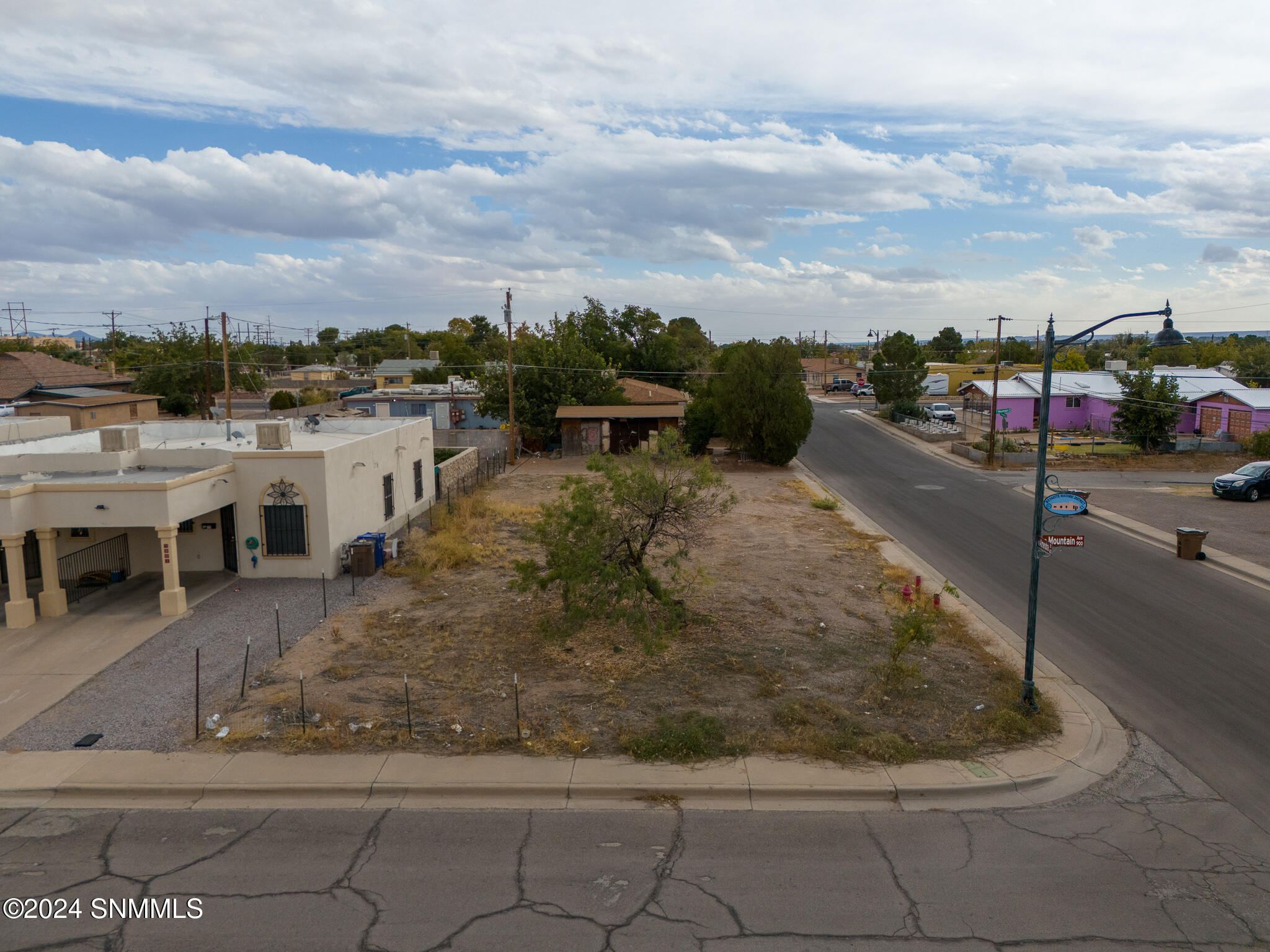 909 E Mountain Avenue, Las Cruces, New Mexico image 1