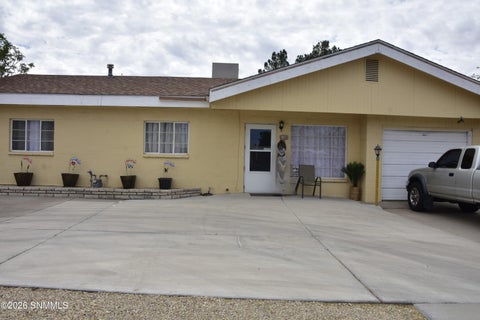 Townhouse For Sale - 2000 E Idaho Avenue<br/> Las Cruces, NM 88001