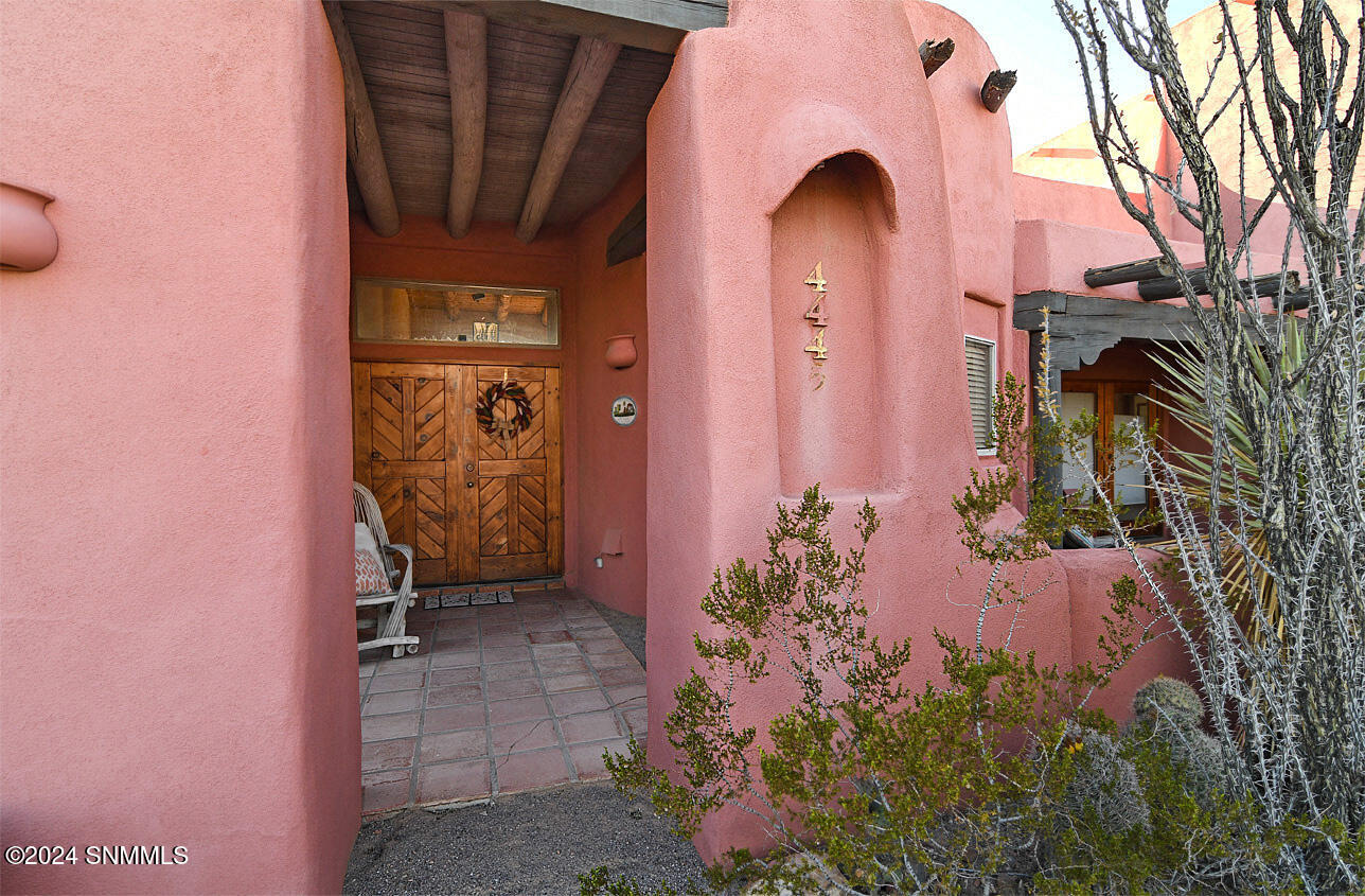 4445 Echo Canyon Road, Las Cruces, New Mexico image 1