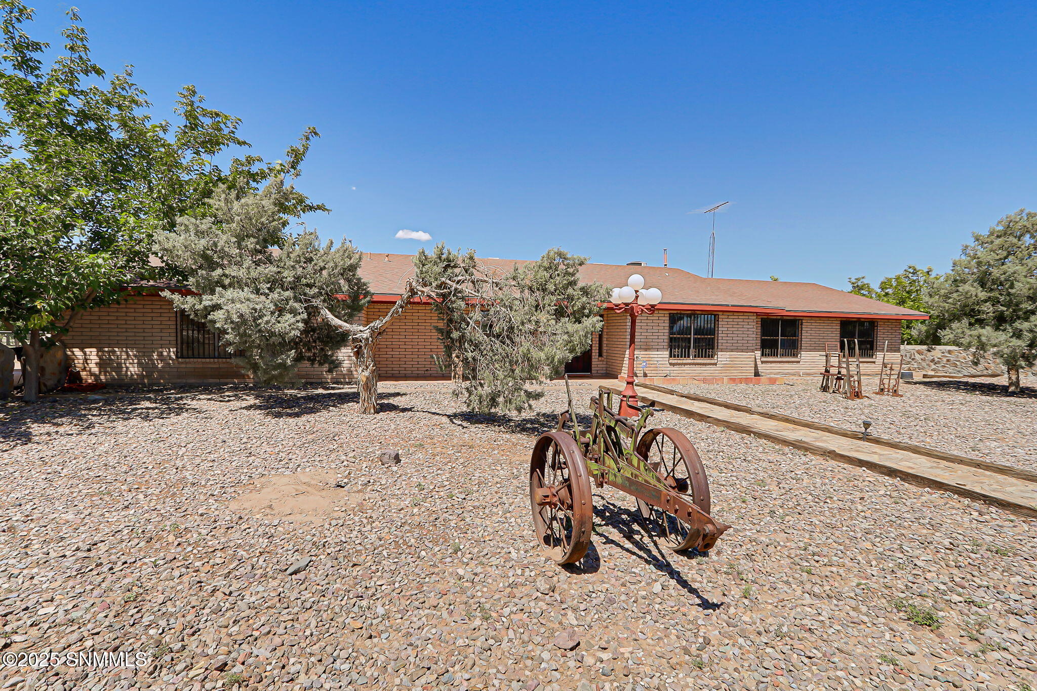 Las Cruces, New Mexico, 88007, United States, 3 Bedrooms Bedrooms, ,4 BathroomsBathrooms,Residential,Active,1945057