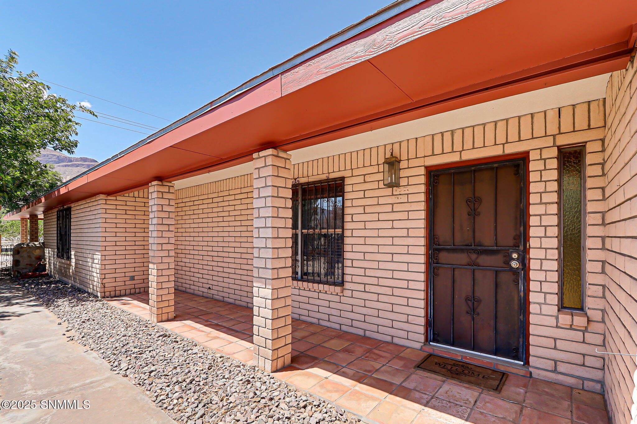 Las Cruces, New Mexico, 88007, United States, 3 Bedrooms Bedrooms, ,4 BathroomsBathrooms,Residential,Active,1945057
