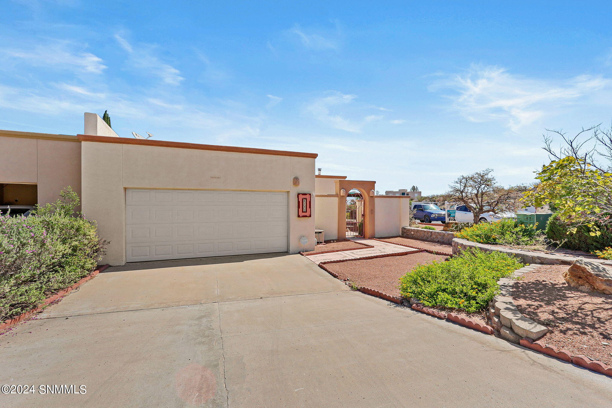 6732 Camino Blanco, Las Cruces, New Mexico image 1