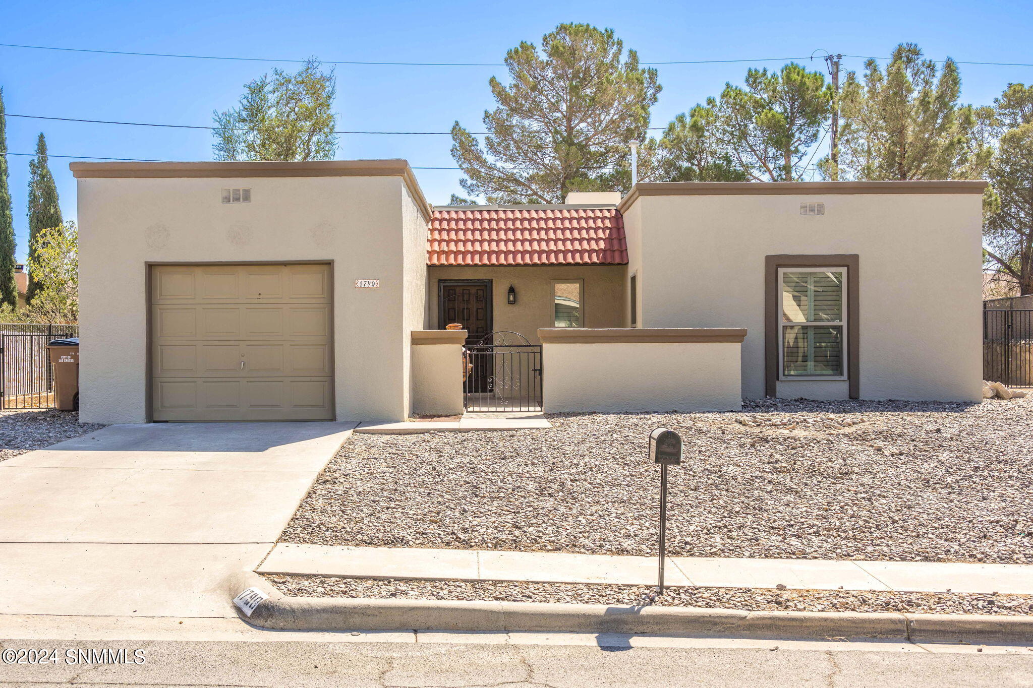 1790 Fillmore Circle, Las Cruces, New Mexico image 1