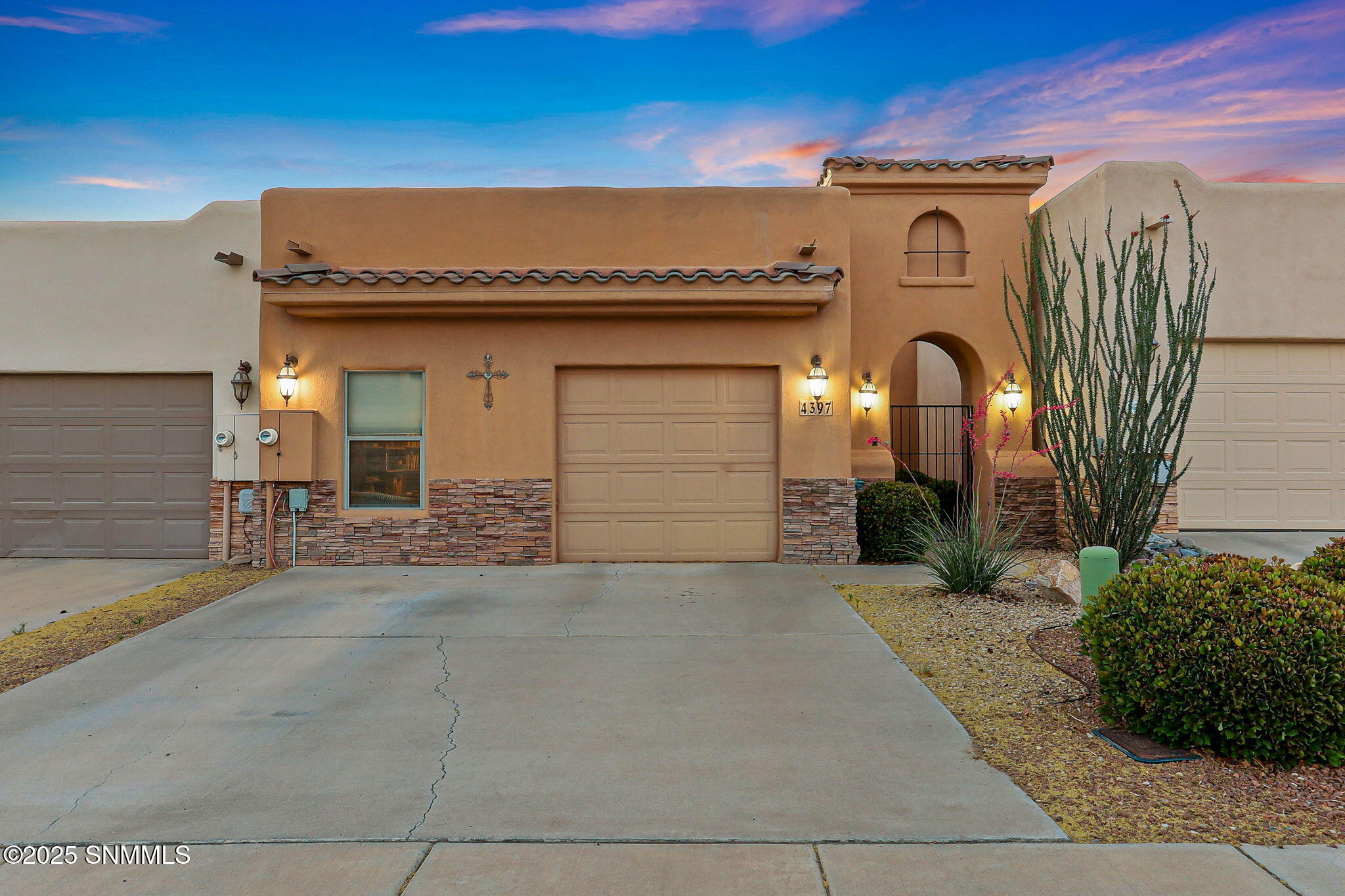 4397 Levante Drive, Las Cruces, New York image 1