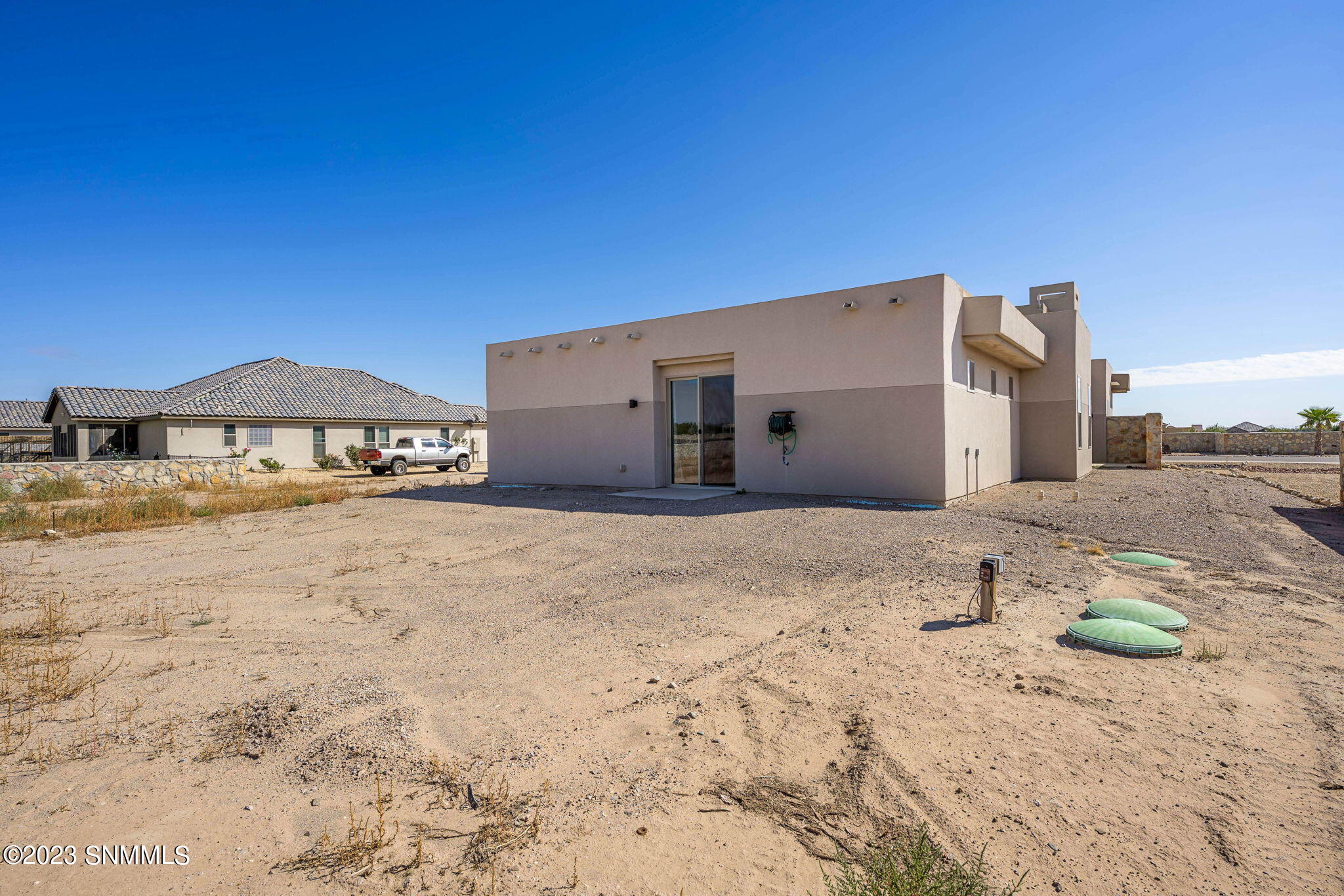 Las Cruces, New Mexico 88005, United States, 4 Bedrooms Bedrooms, ,3 BathroomsBathrooms,Residential,Pending,69260
