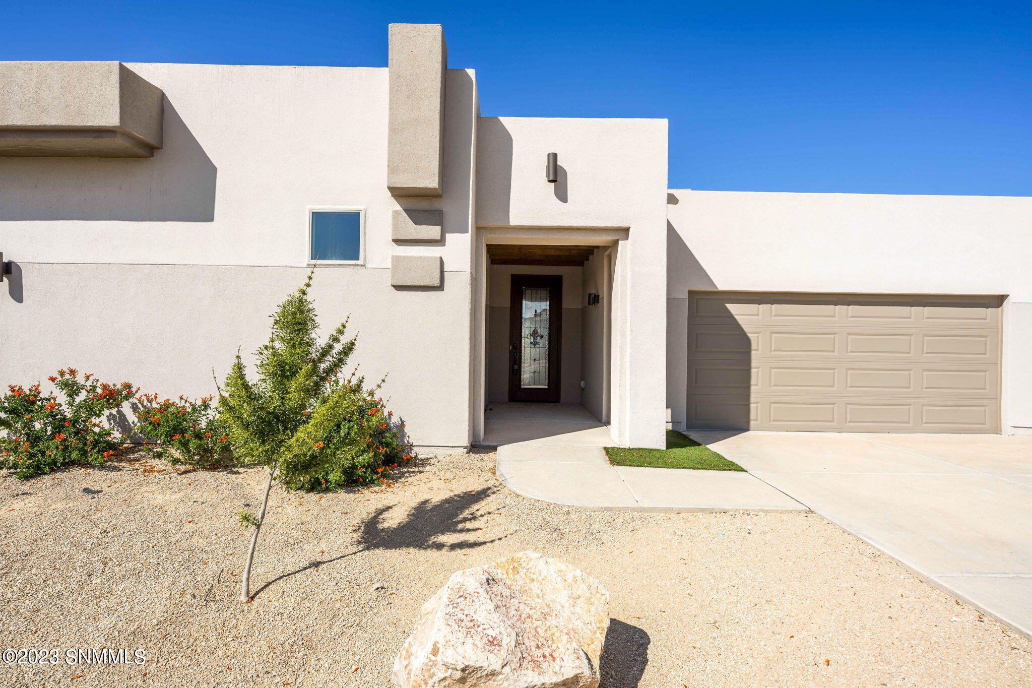 Las Cruces, New Mexico 88005, United States, 4 Bedrooms Bedrooms, ,3 BathroomsBathrooms,Residential,Pending,69260