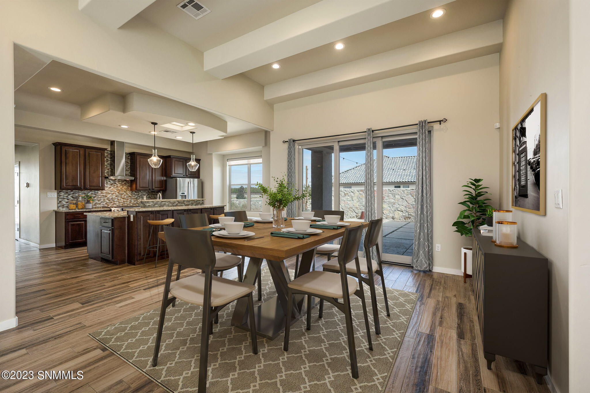 Las Cruces, New Mexico 88005, United States, 4 Bedrooms Bedrooms, ,3 BathroomsBathrooms,Residential,Pending,69260