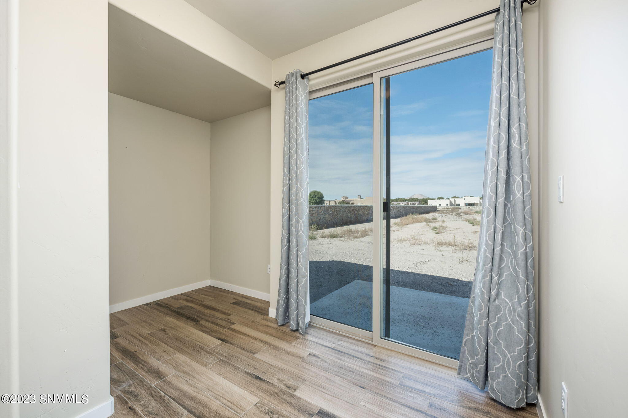 Las Cruces, New Mexico 88005, United States, 4 Bedrooms Bedrooms, ,3 BathroomsBathrooms,Residential,Pending,69260