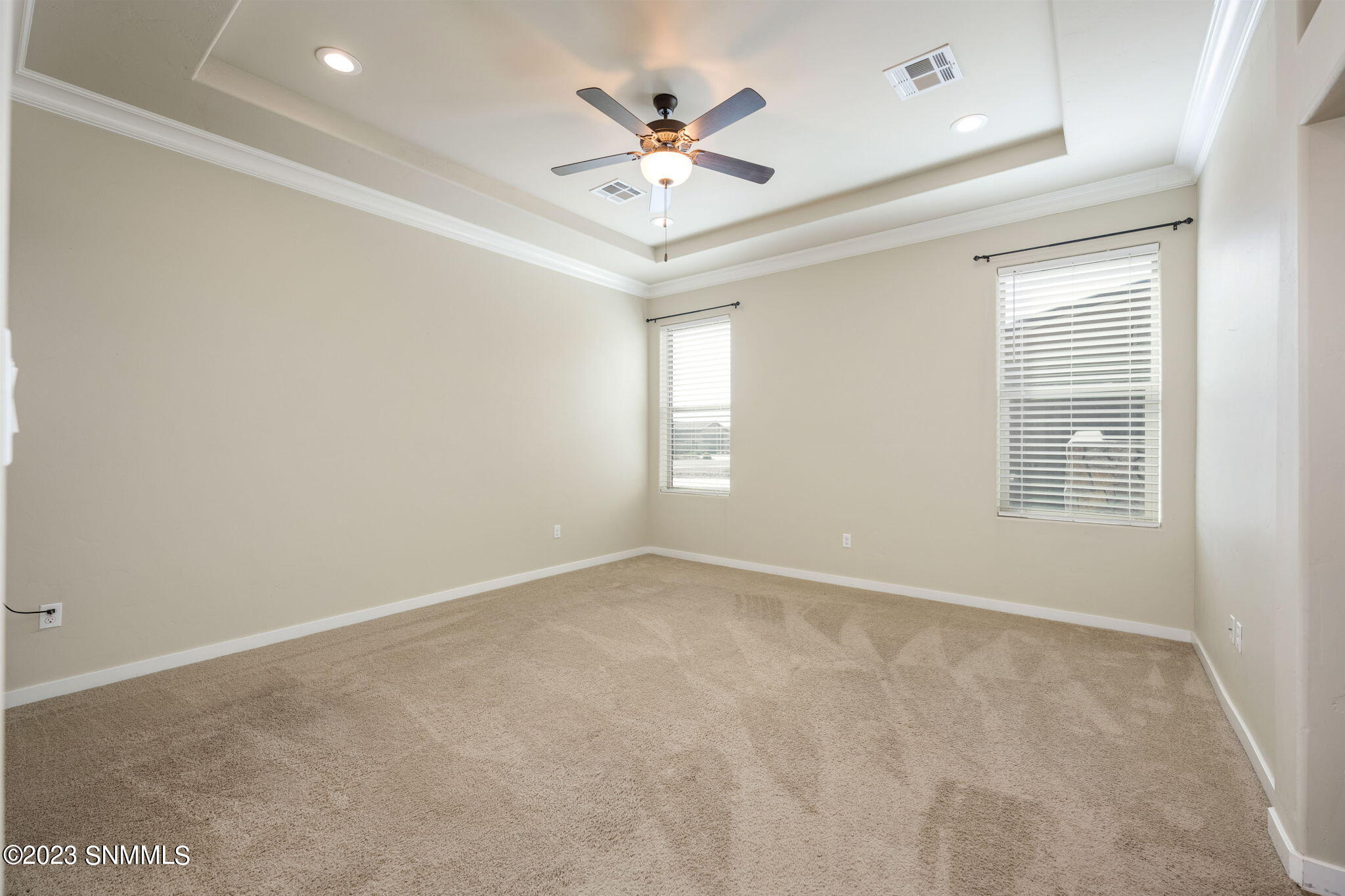 Las Cruces, New Mexico 88005, United States, 4 Bedrooms Bedrooms, ,3 BathroomsBathrooms,Residential,Pending,69260