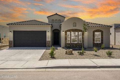 Homes For Sale - 3541 Belmont Lane<br/> Las Cruces, NM 88012