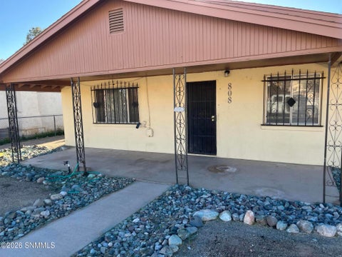 Apartment For Sale - 808 Alamo Street<br/> Las Cruces, NM 88001