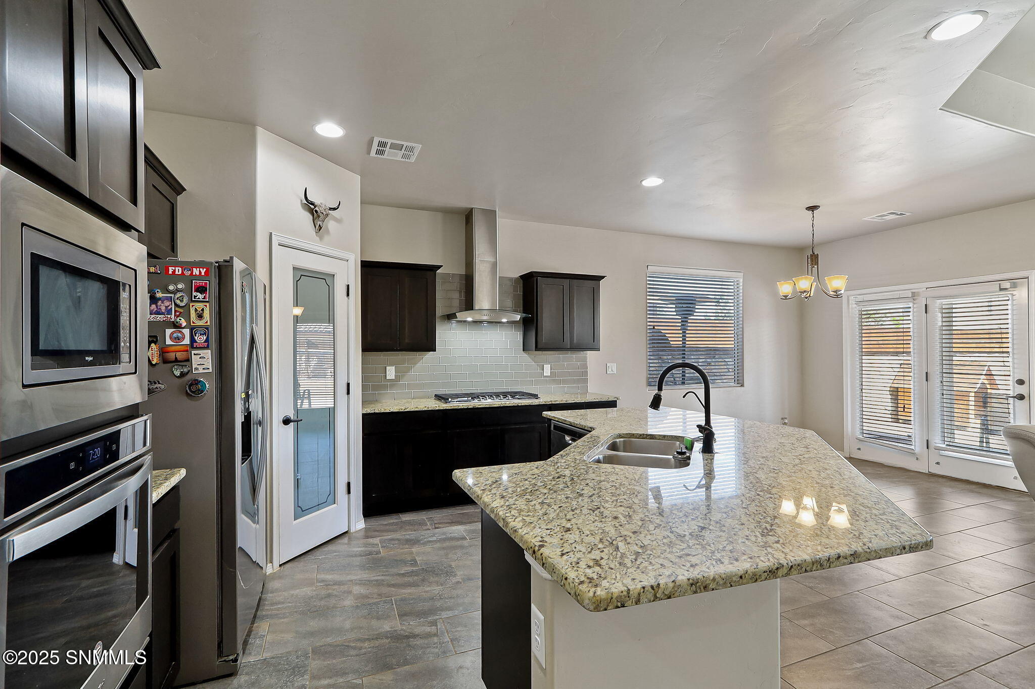 869 Holly Park Avenue, Sunland Park, New Mexico image 17