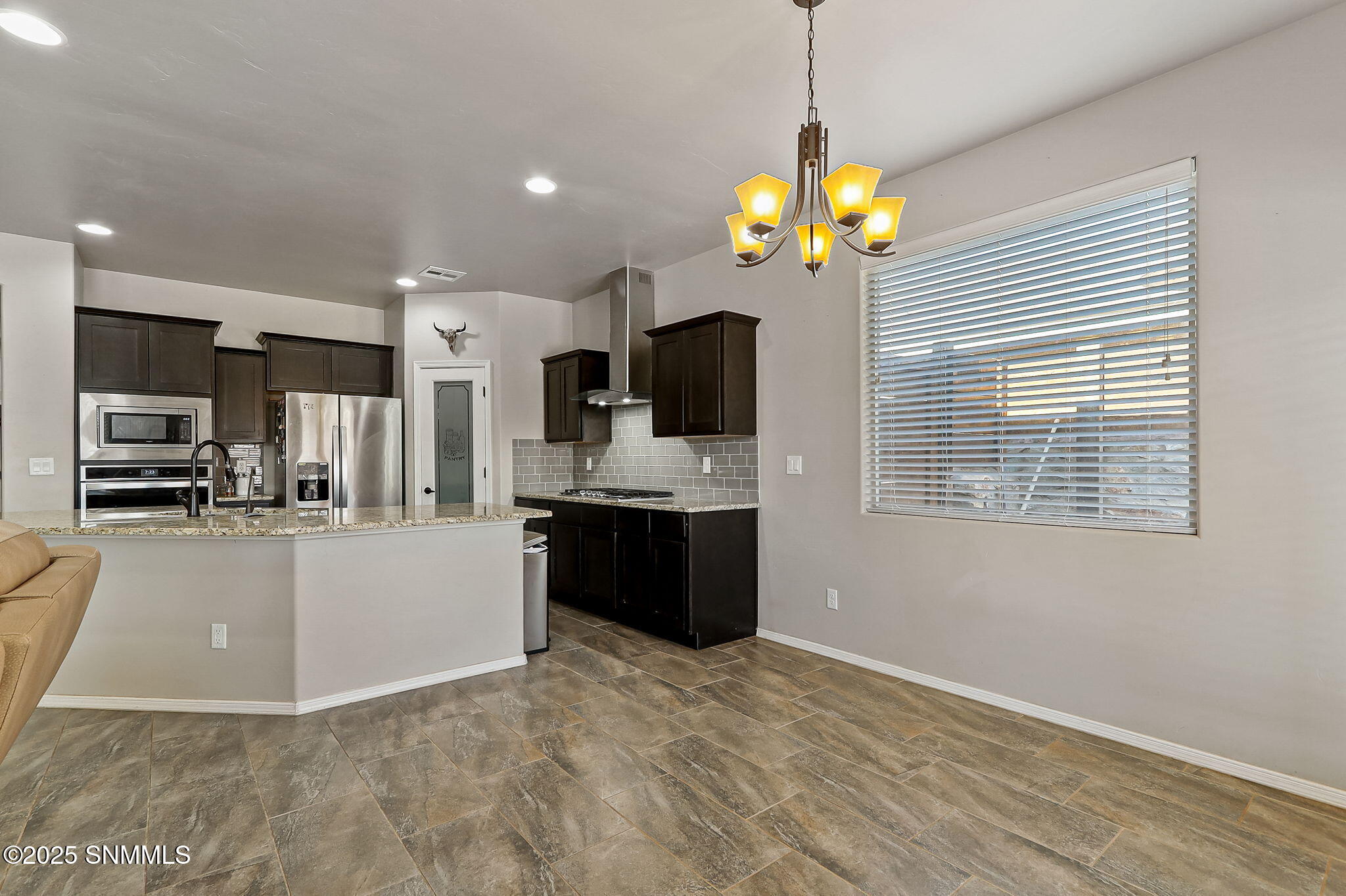 869 Holly Park Avenue, Sunland Park, New Mexico image 22
