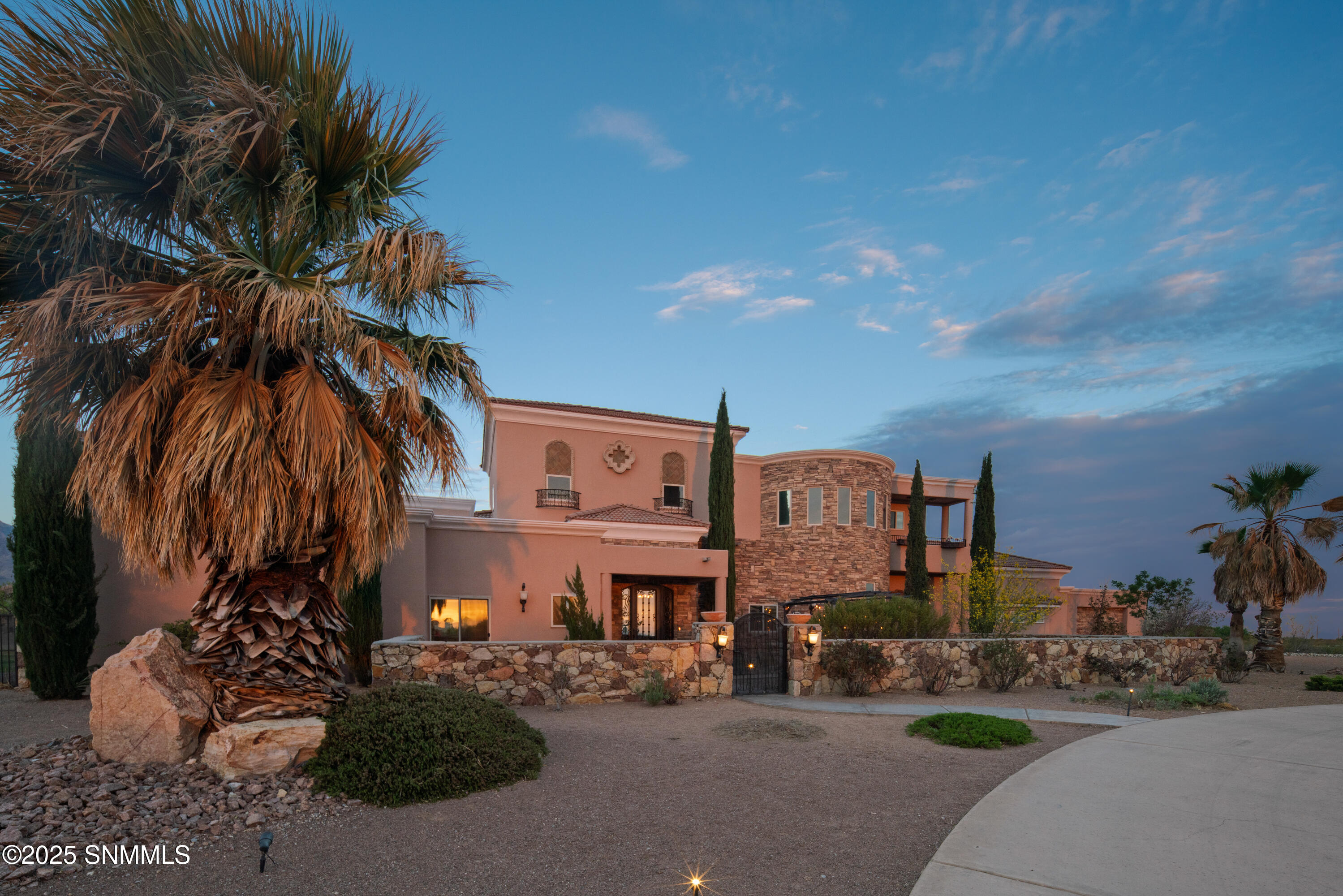 9770 Desert Mirage Drive, Las Cruces, New Mexico image 4