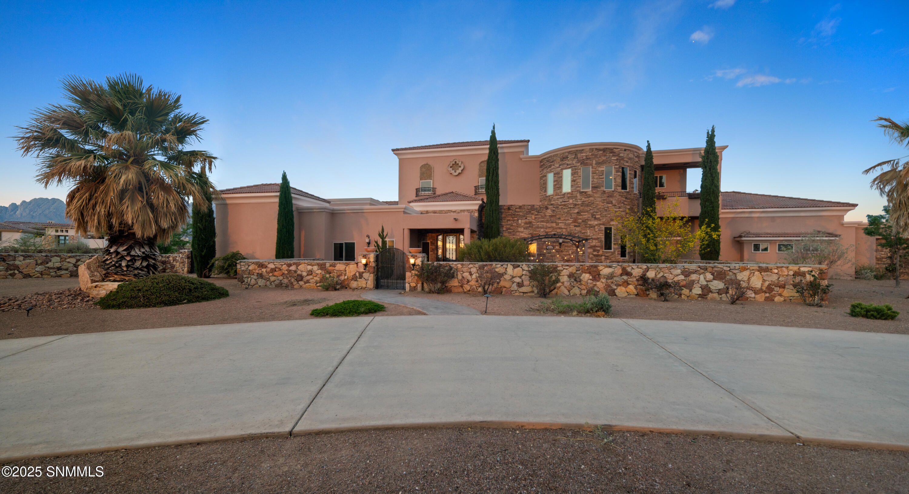 9770 Desert Mirage Drive, Las Cruces, New Mexico image 1