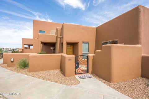 Townhouse For Sale - 4261 Nambe Court<br/> Las Cruces, NM 88011