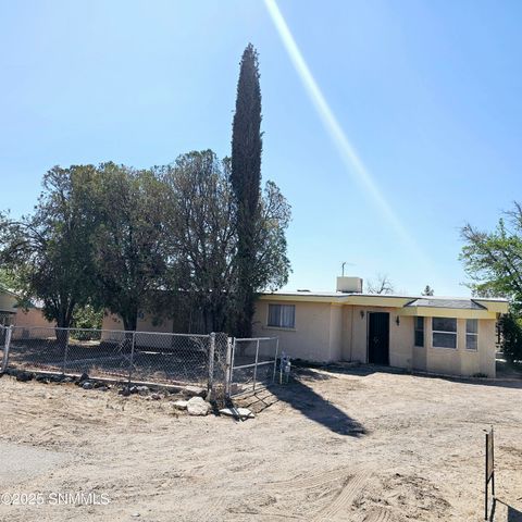 Homes For Sale - 925 Monte Alto Street<br/> Dona Ana County, Chamberino, NM 88027