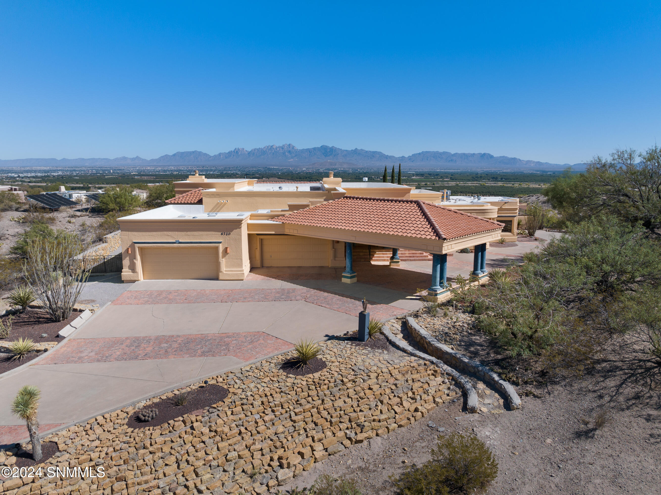 6720 Raasaf Circle, Las Cruces, New Mexico image 1