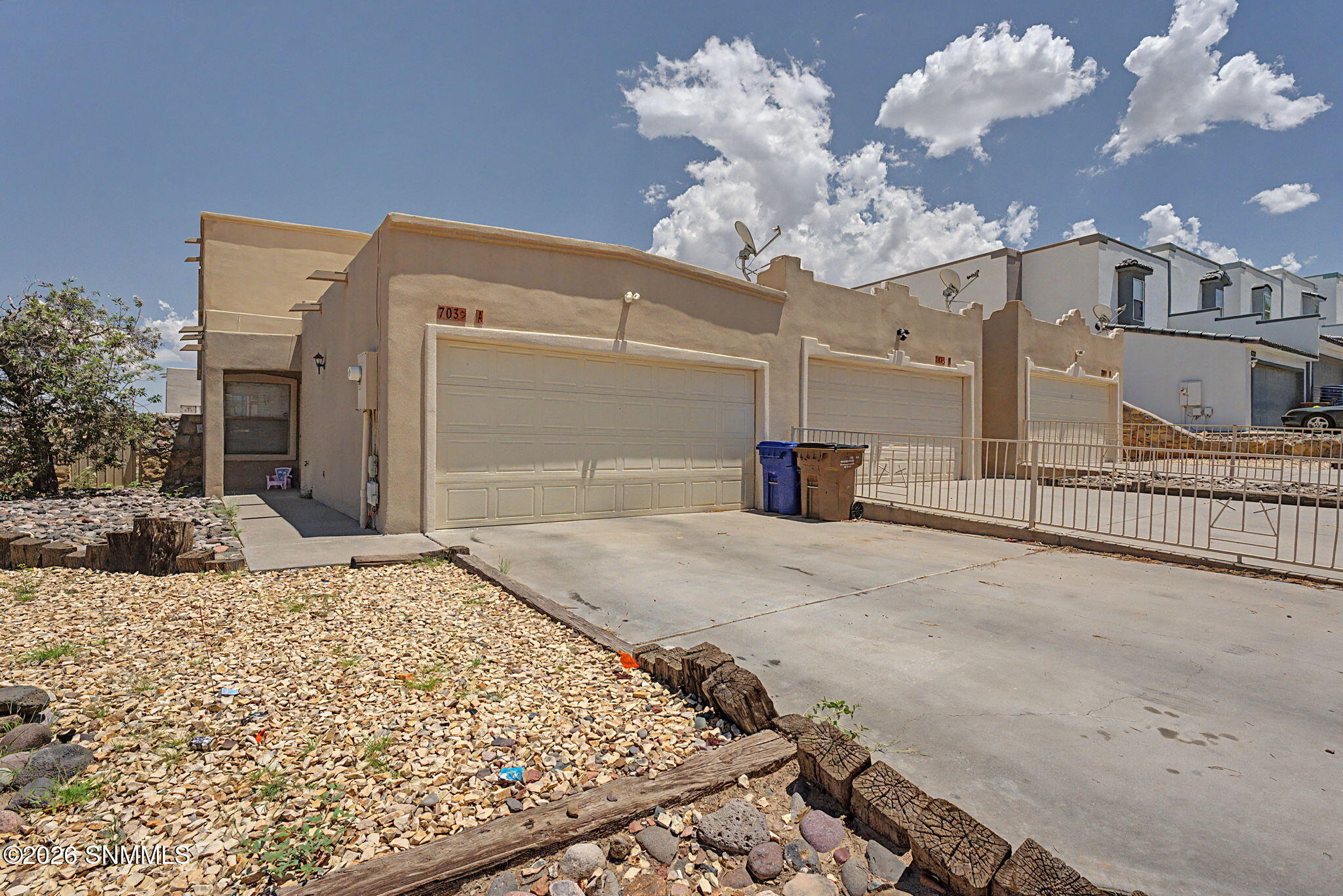 703 Athenian Way A, B, and C - Photo 4