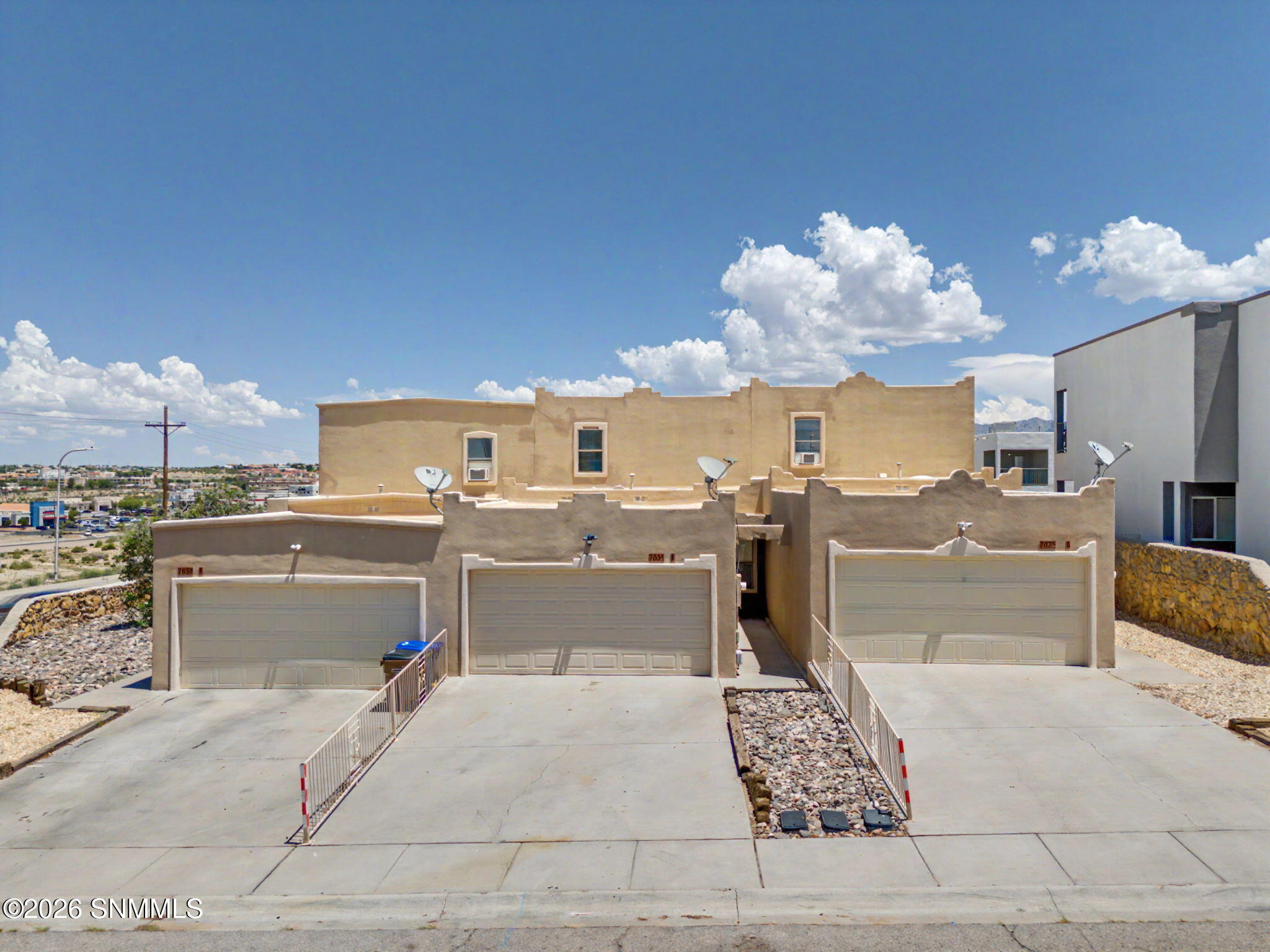 703 Athenian Way A, B, and C - Photo 2