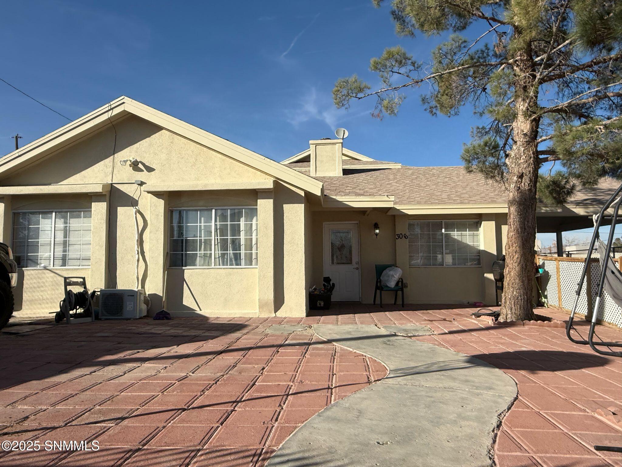 306 Fourth Street, Sunland Park, New Mexico image 1