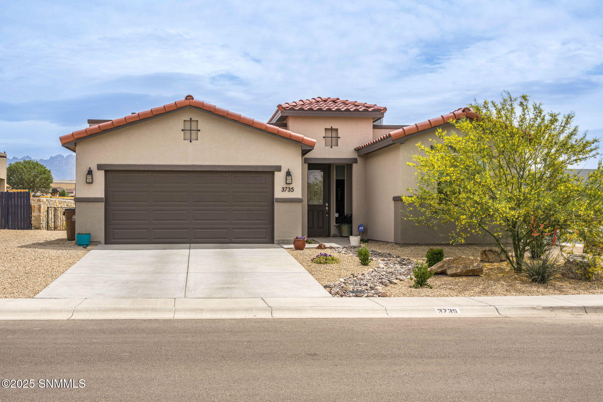 3735 Evening Light Court, Las Cruces, New Mexico image 2