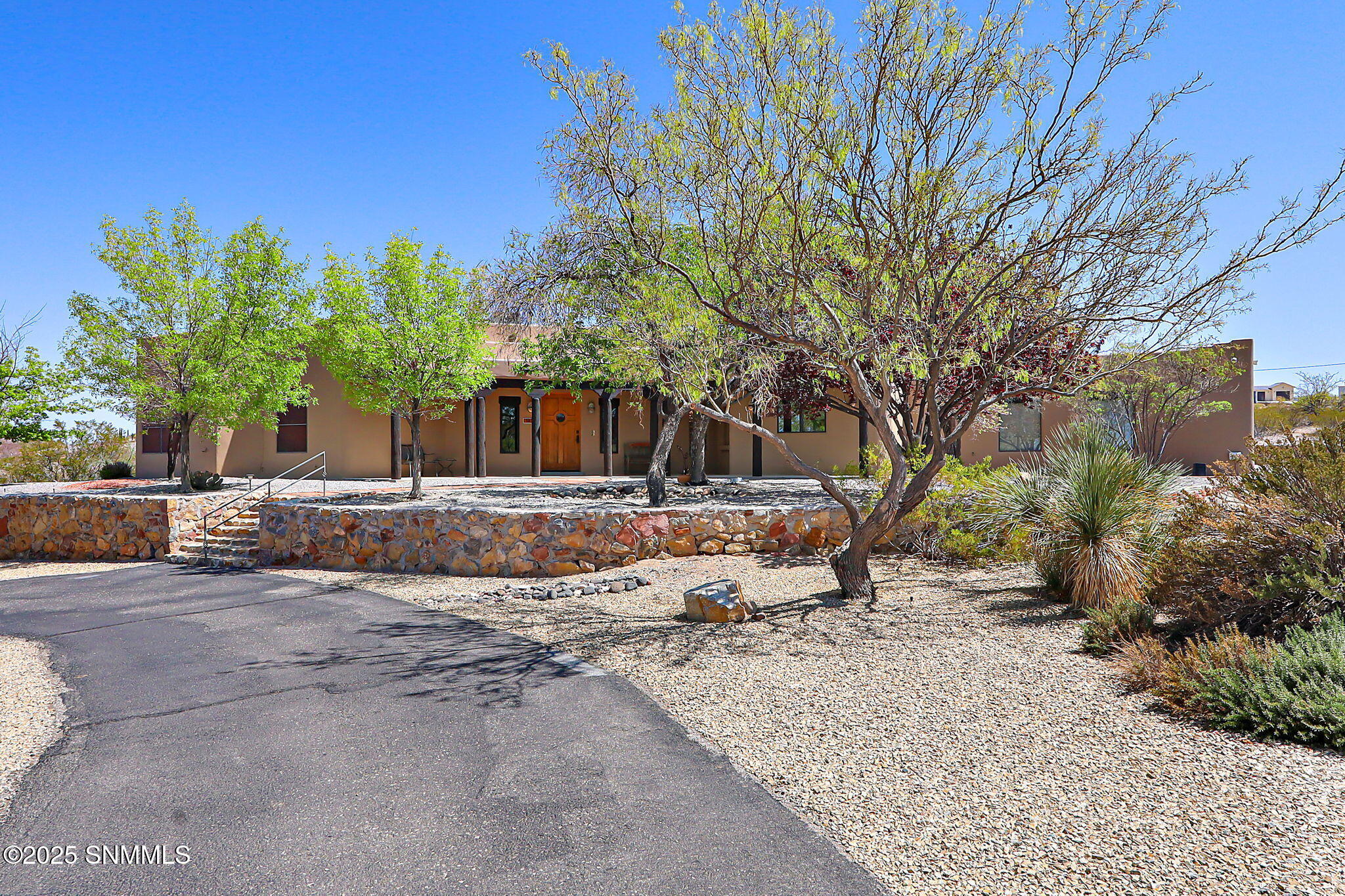 5635 Charles Russell Road, Las Cruces, New Mexico image 4