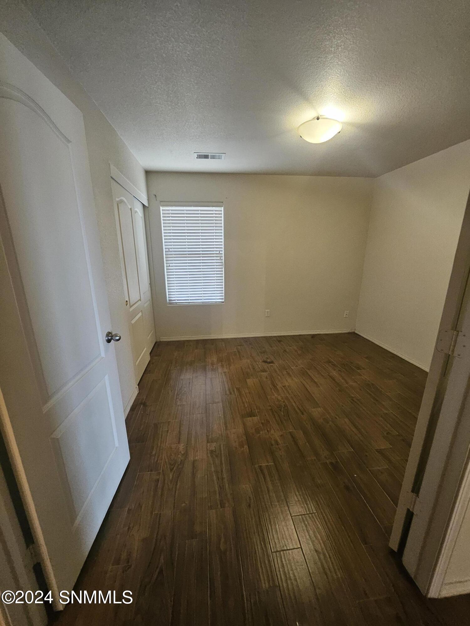 Las Cruces, New Mexico 88011, United States, 3 Bedrooms Bedrooms, ,2 BathroomsBathrooms,Residential,Active,44543