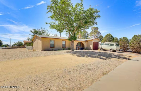 1886 WEBSTER AVE, LAS CRUCES, NM 88001 - Image dc091c575fcd3687a8a5dd0f1772b73e/431239668