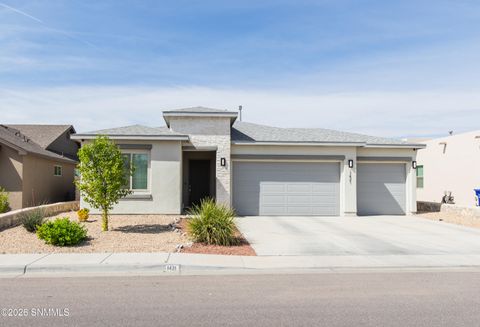 Homes For Sale - 1421 Lenox Avenue<br/> Las Cruces, NM 88005