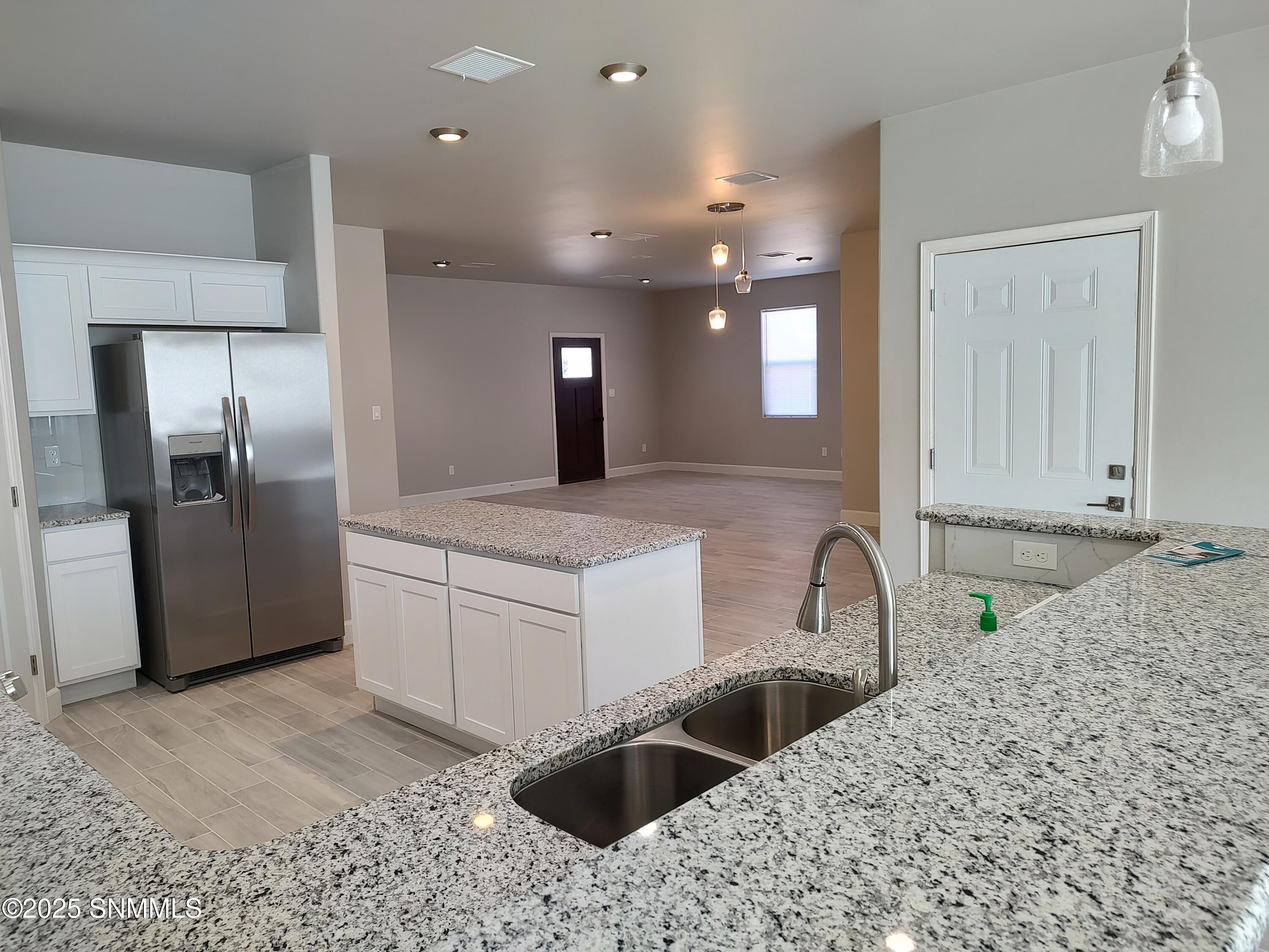 3201 Dyer Street, Las Cruces, New York image 5