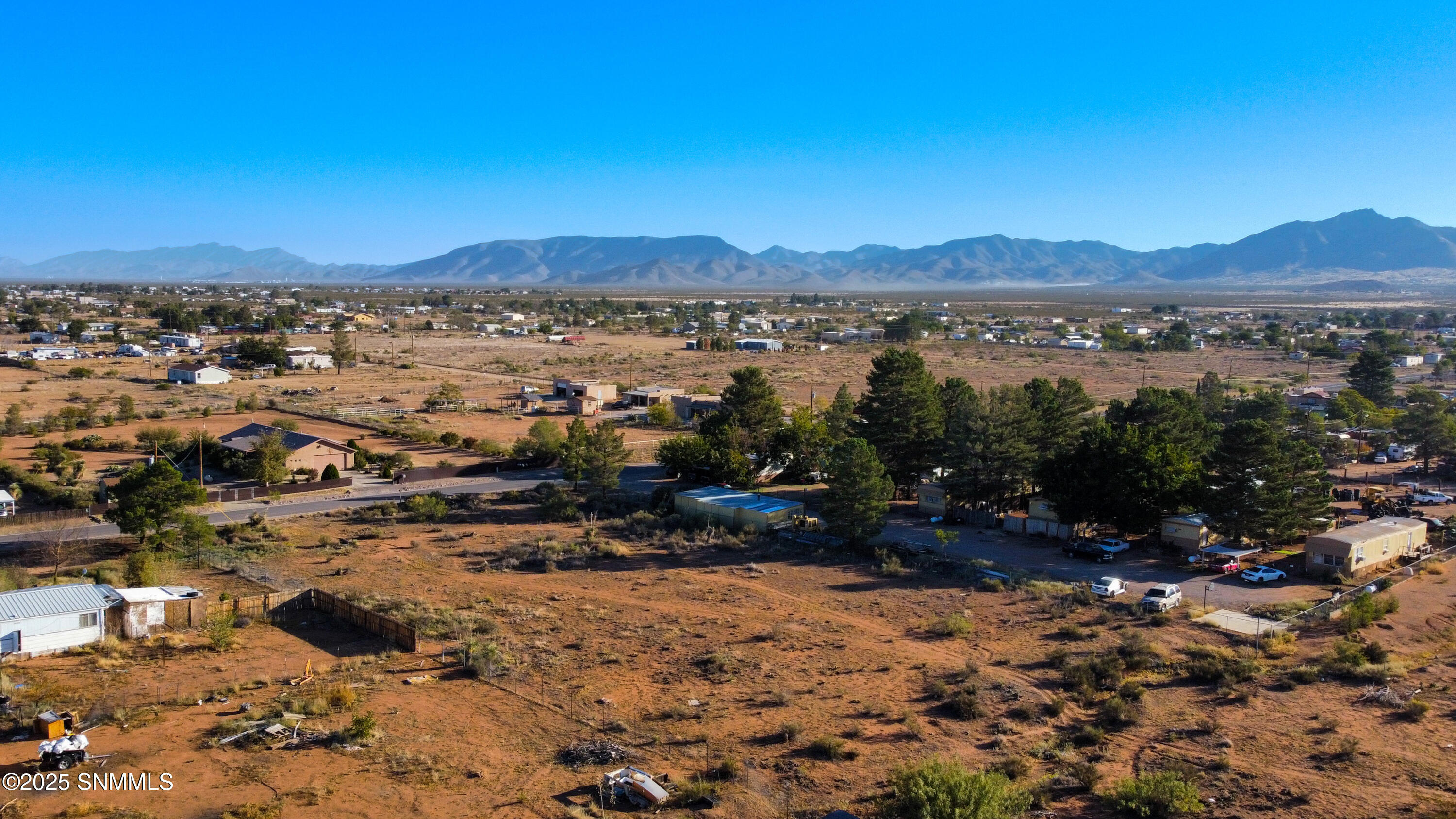 9455 Luna Vista Road, Las Cruces, New Mexico image 2