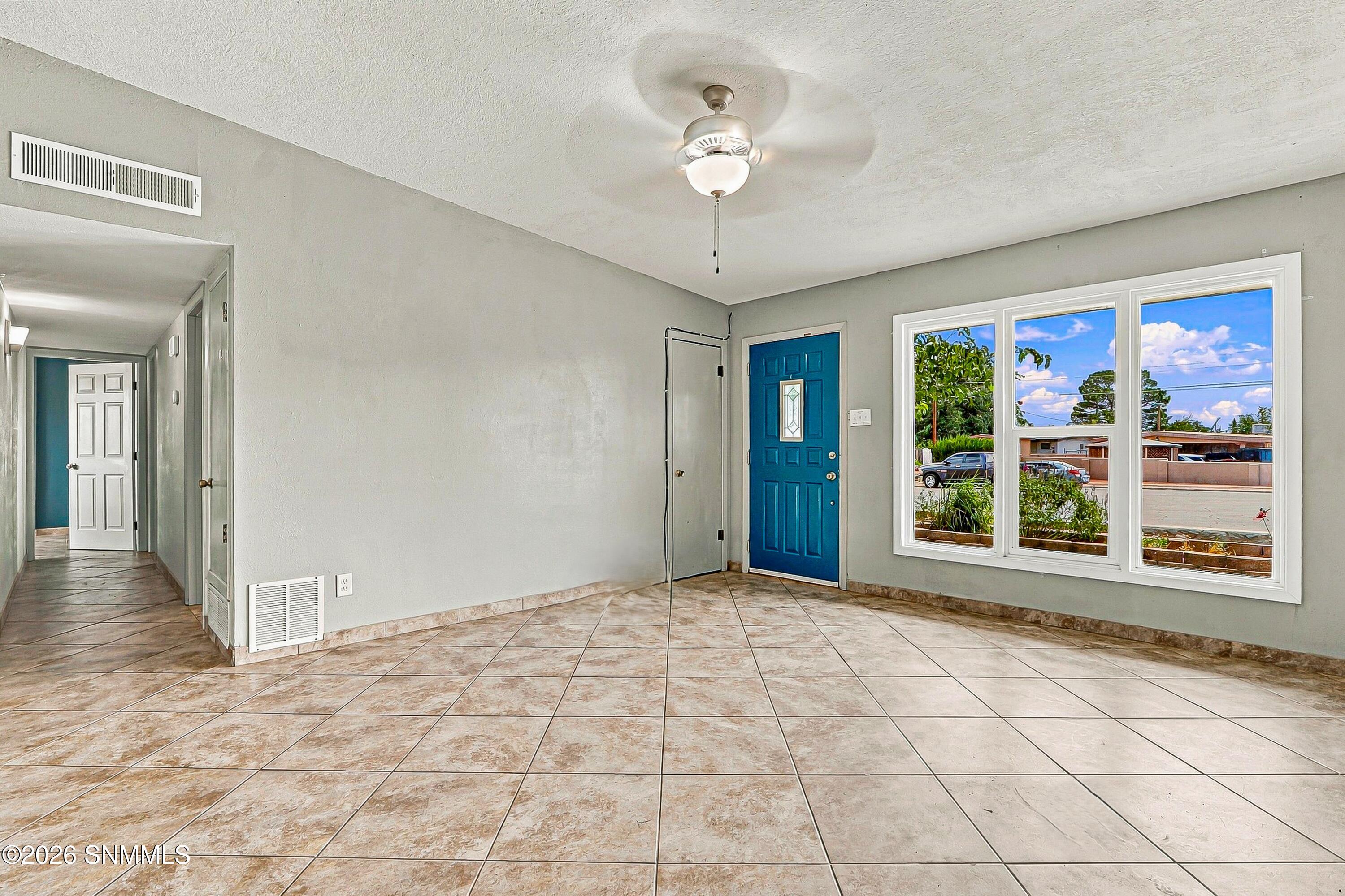 1700 Sacramento Circle - Photo 4