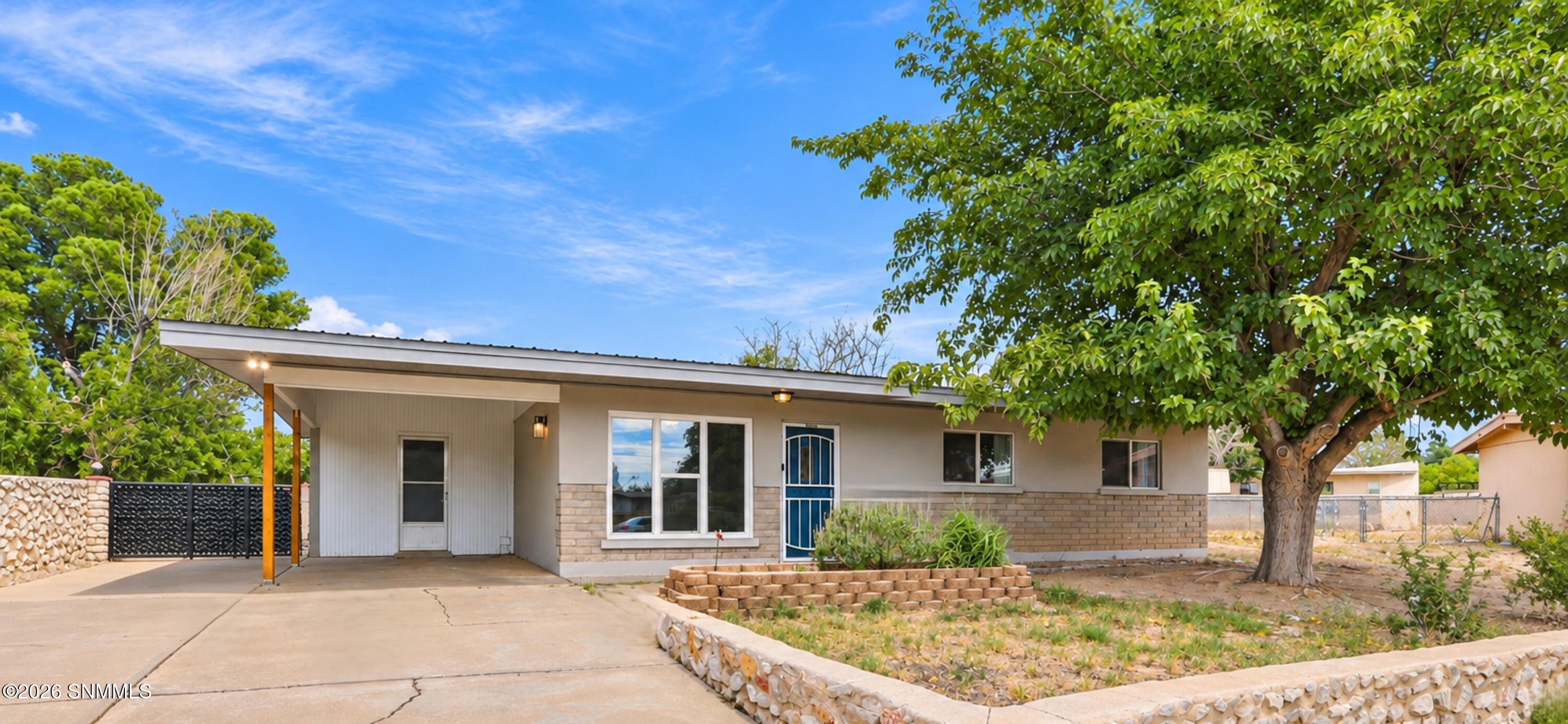 1700 Sacramento Circle - Photo 2