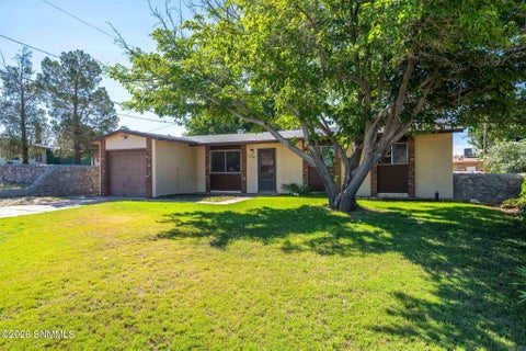 Homes For Sale - 1836 Juniper Avenue<br/> Las Cruces, NM 88001