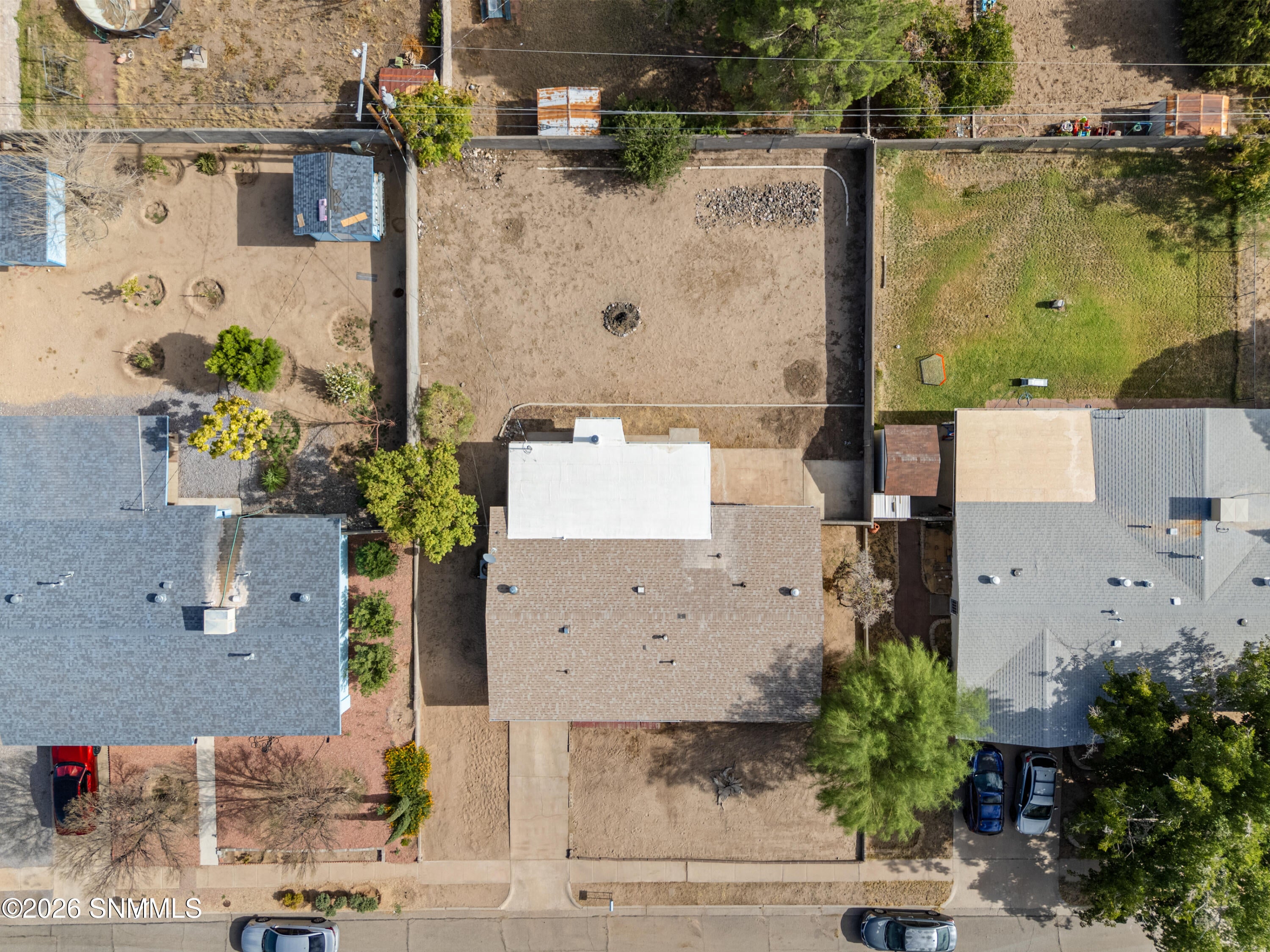 1818 Louise Circle - Photo 4