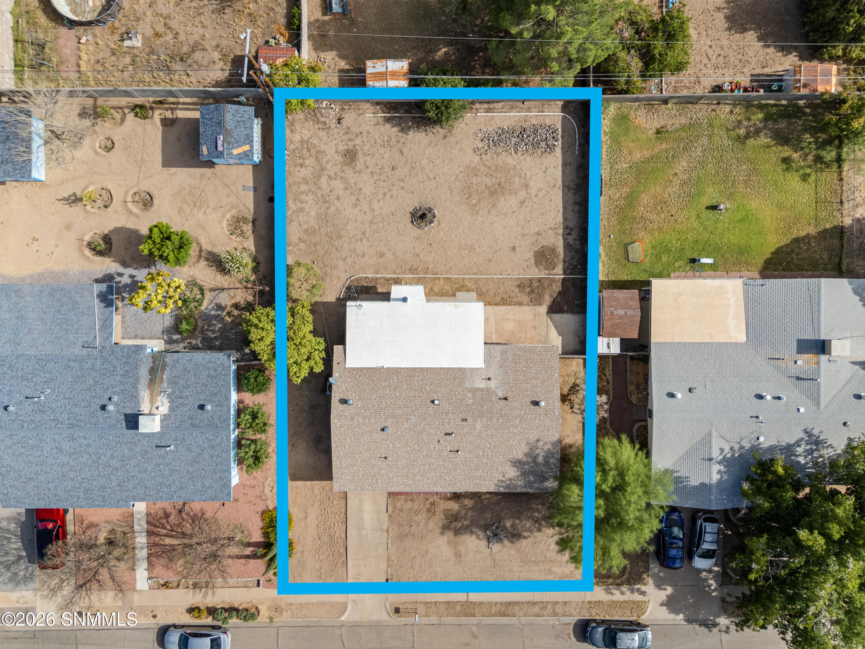 1818 Louise Circle - Photo 3