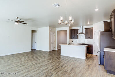 Las Cruces, New Mexico 88011, United States, 3 Bedrooms Bedrooms, ,2 BathroomsBathrooms,Residential,Active,91897