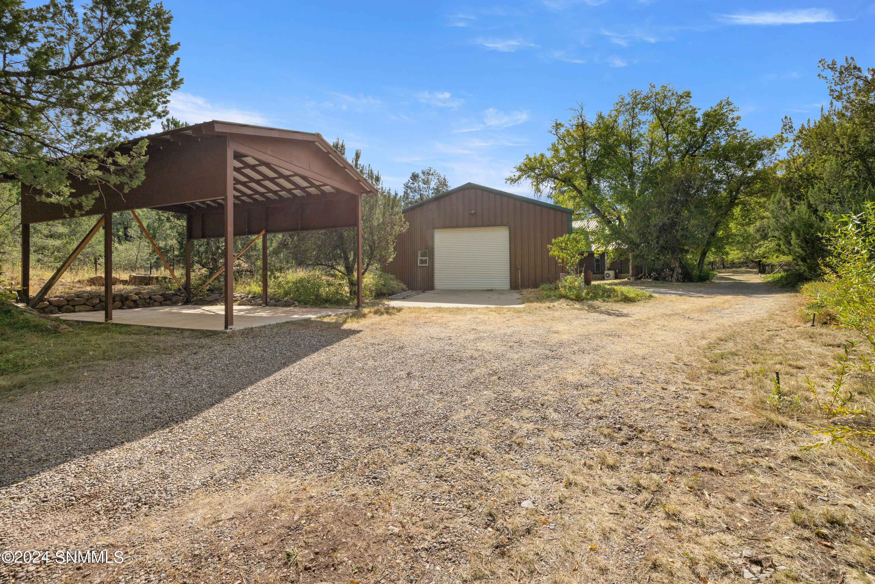 6 Kingston North Street, Hillsboro, New Mexico image 3