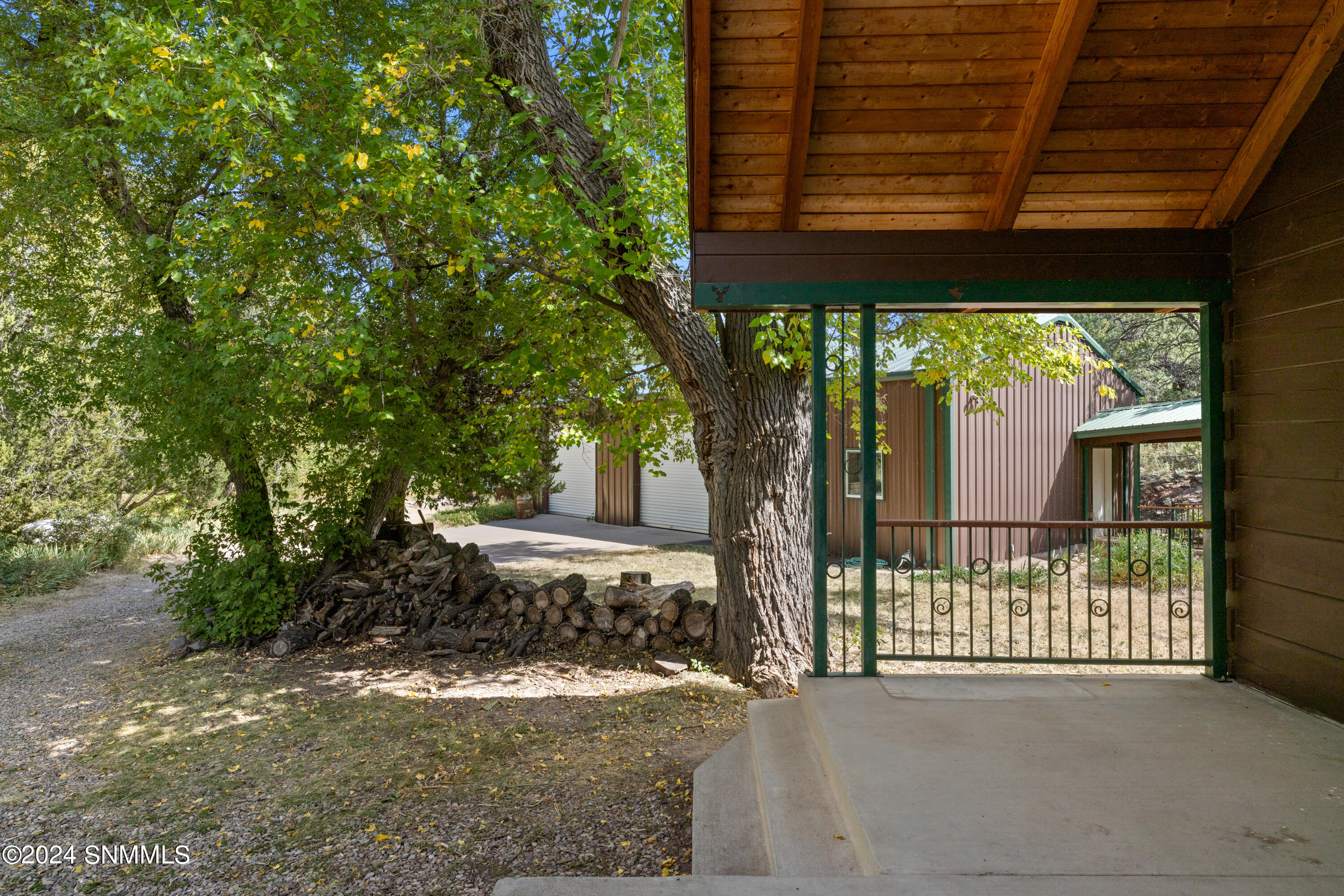 6 Kingston North Street, Hillsboro, New Mexico image 13