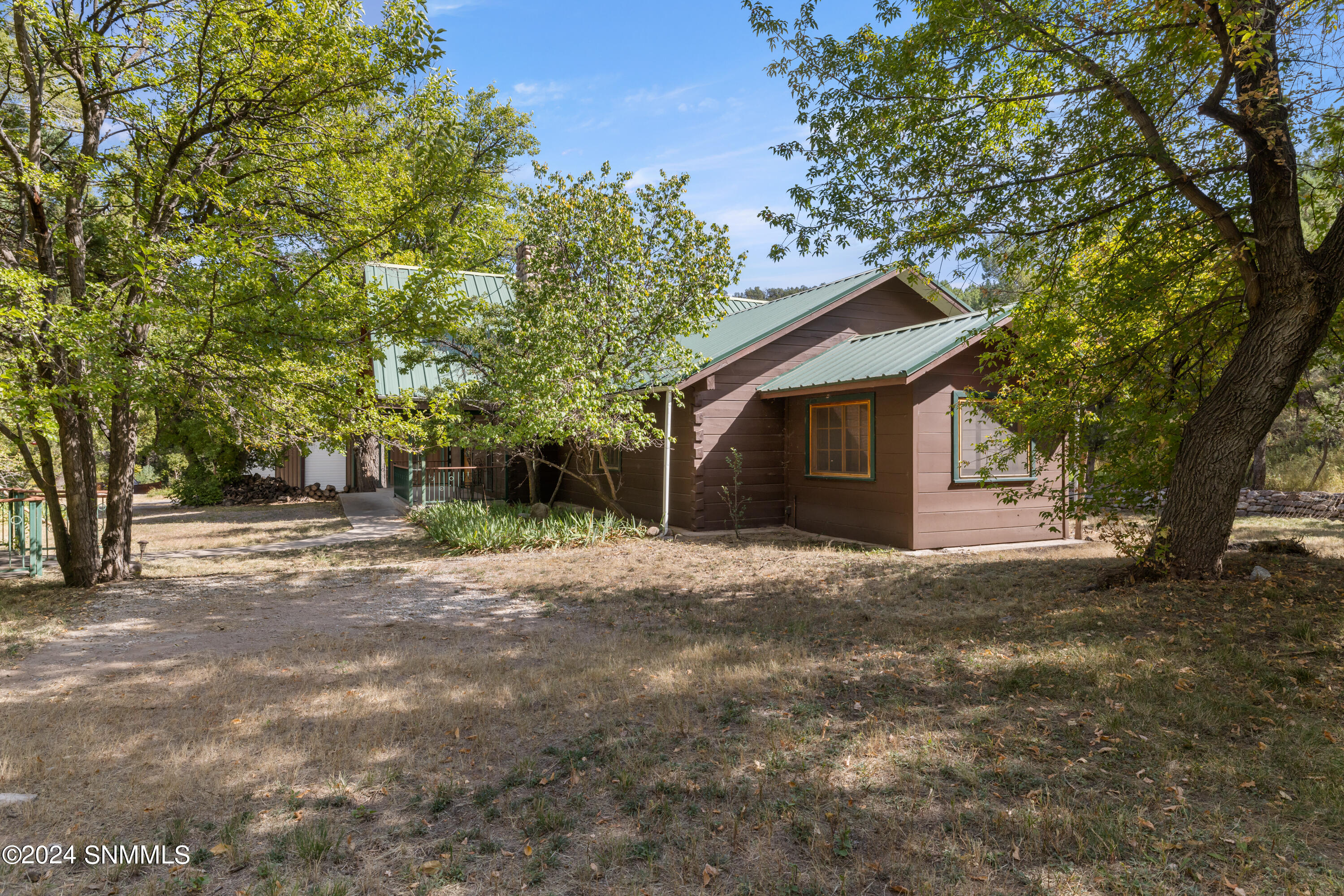 6 Kingston North Street, Hillsboro, New Mexico image 17