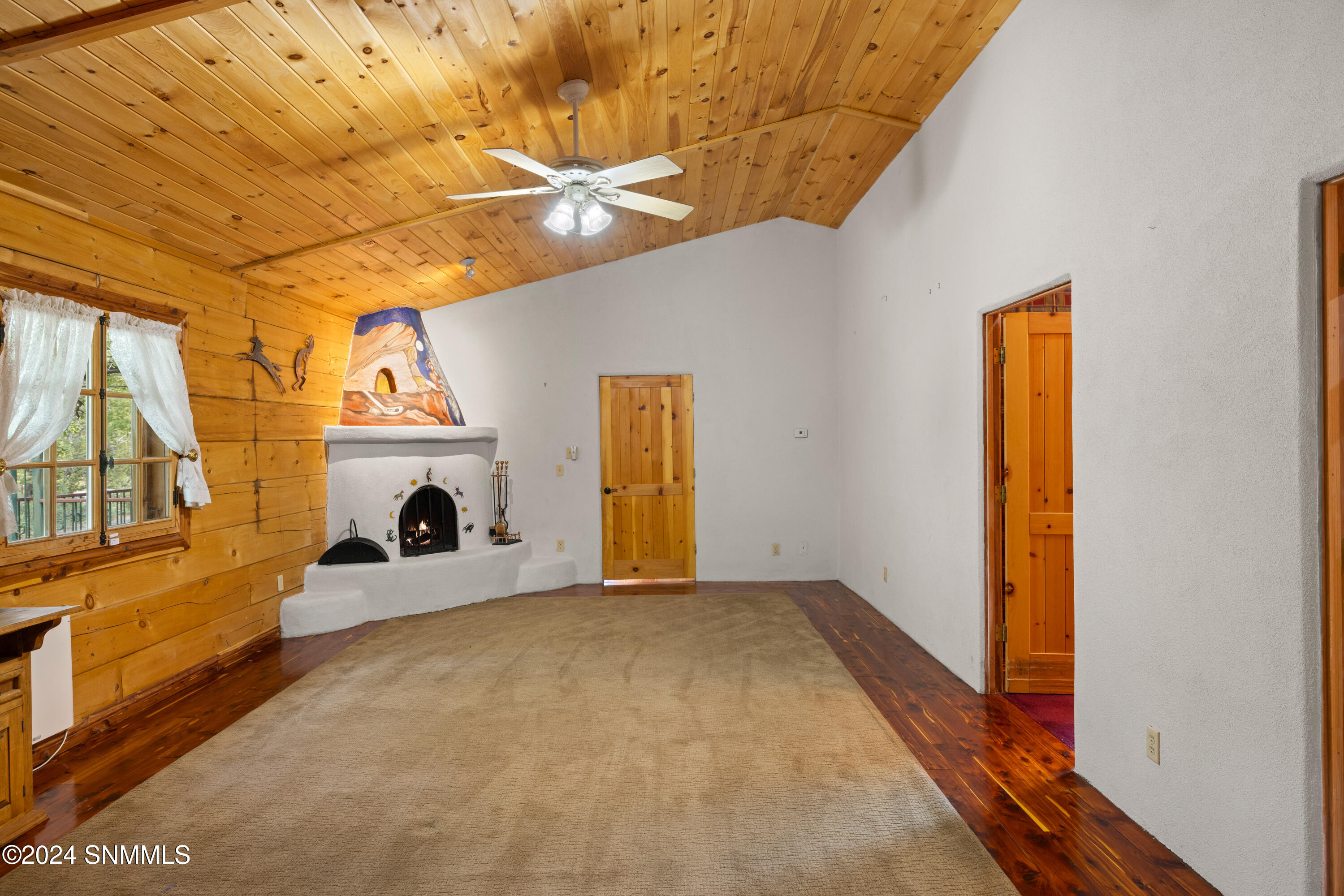 6 Kingston North Street, Hillsboro, New Mexico image 36