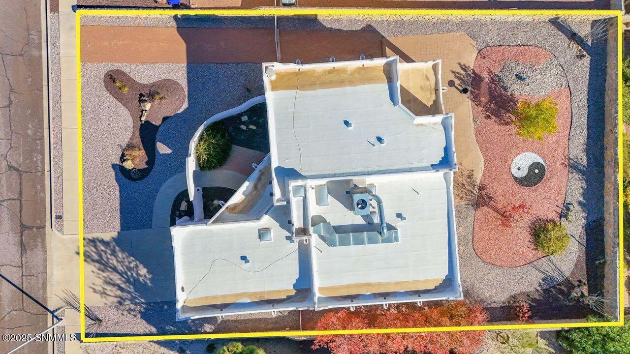 2272 Sunrise Point Road - Photo 4